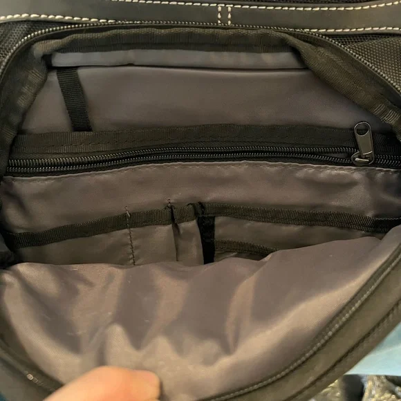 Targus Black Backpack - Picture 2 of 7